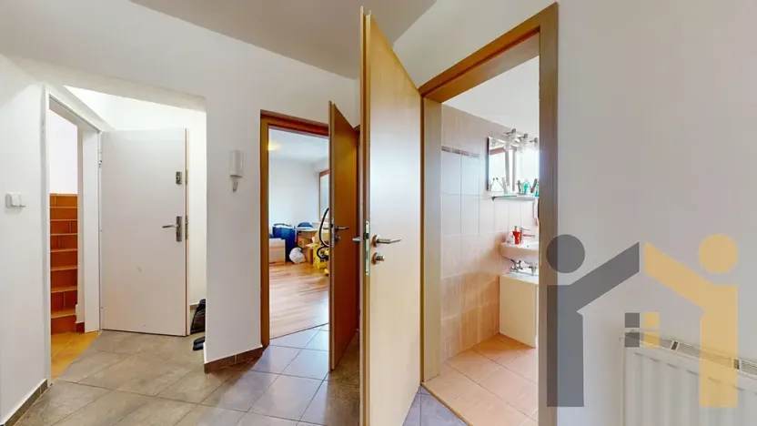 Pronájem bytu 3+kk, Praha - Hostivař, Hornoměcholupská, 84 m2