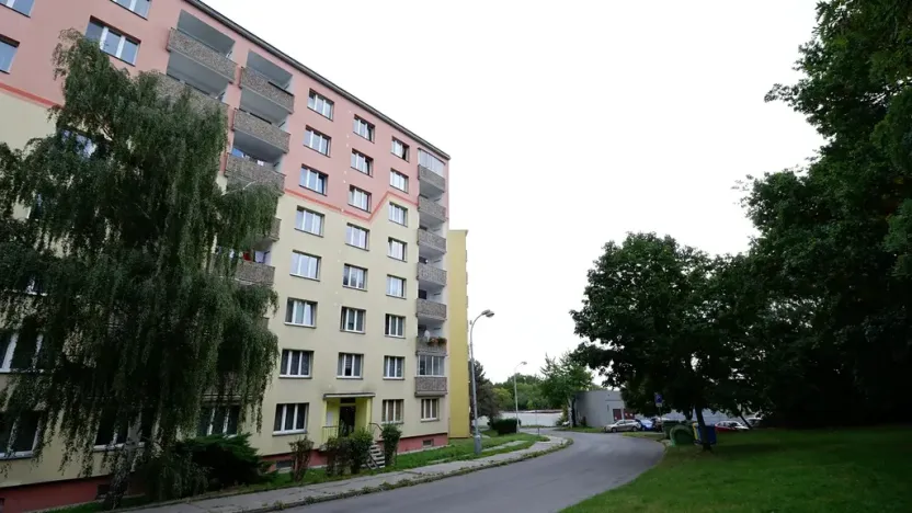 Pronájem bytu 2+1, Chomutov, Kamenná, 60 m2