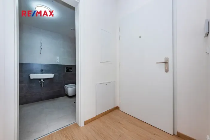 Pronájem bytu 2+kk, Hostivice, Cihlářská, 46 m2