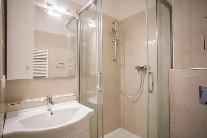 Pronájem bytu 4+kk, Praha - Veleslavín, Pod dvorem, 100 m2