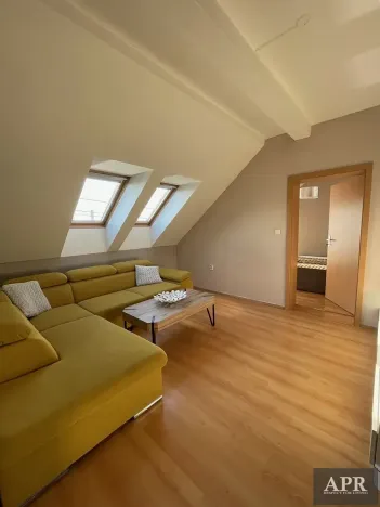 Pronájem bytu 4+kk, Staré Město, Moravní nábřeží, 100 m2