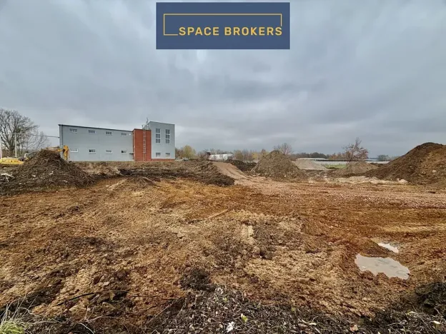 Pronájem komerčního pozemku, Pardubice, 6824 m2