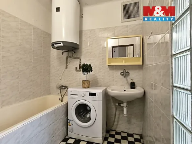 Prodej bytu 2+1, Pacov, Nádražní, 58 m2