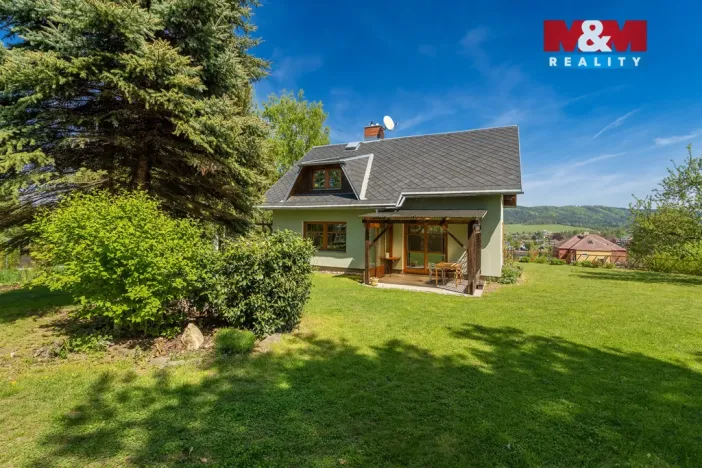 Pronájem rodinného domu, Liberec - Liberec XXX-Vratislavice nad Nisou, Leknínová, 136 m2