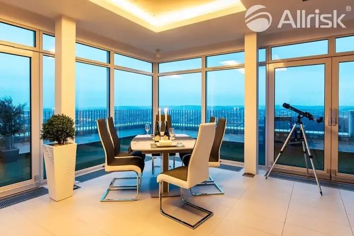 Pronájem atypického bytu, Brno, Majdalenky, 200 m2