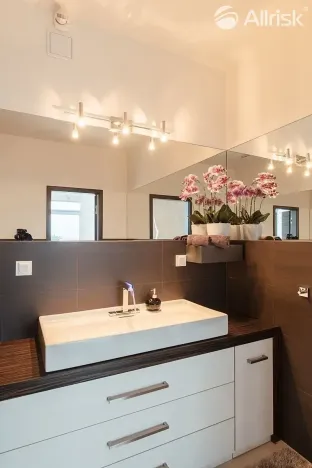 Pronájem atypického bytu, Brno, Majdalenky, 200 m2