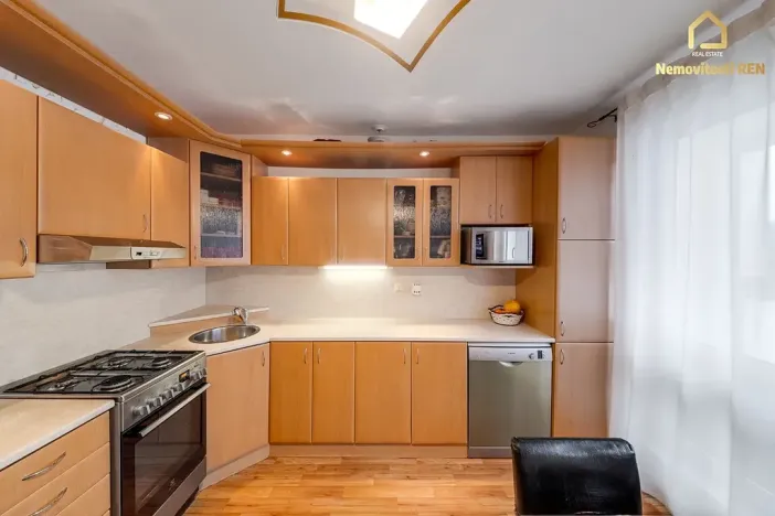 Prodej bytu 3+1, Ostrava, Slavíkova, 70 m2