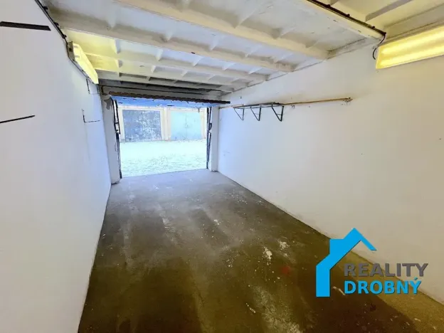 Pronájem garáže, Děčín, Cihelná, 19 m2