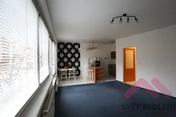 Pronájem bytu 1+kk, Praha - Vysočany, bratří Dohalských, 43 m2