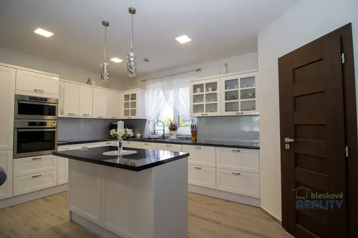 Prodej rodinného domu, Horoušany, Sportovní, 163 m2