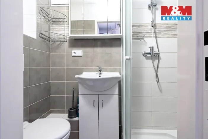 Pronájem bytu 1+kk, Hradec Králové, Labská kotlina, 25 m2