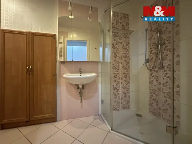 Pronájem bytu 2+1, Chomutov, Blatenská, 60 m2