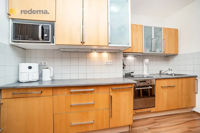 Pronájem bytu 3+kk, Praha - Strašnice, Nučická, 69 m2