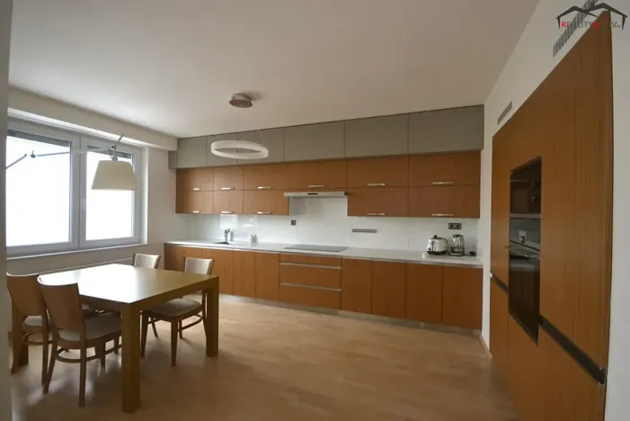 Pronájem bytu 3+kk, Brno, Majdalenky, 161 m2