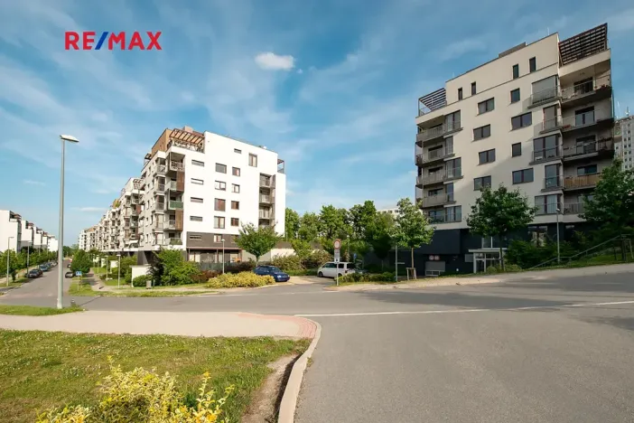 Prodej bytu 3+kk, Praha - Hrdlořezy, Učňovská, 71 m2