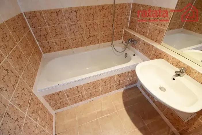 Pronájem bytu 2+1, Chomutov, Holešická, 62 m2