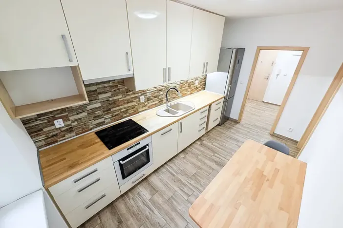 Pronájem bytu 2+1, Brno, Merhautova, 61 m2