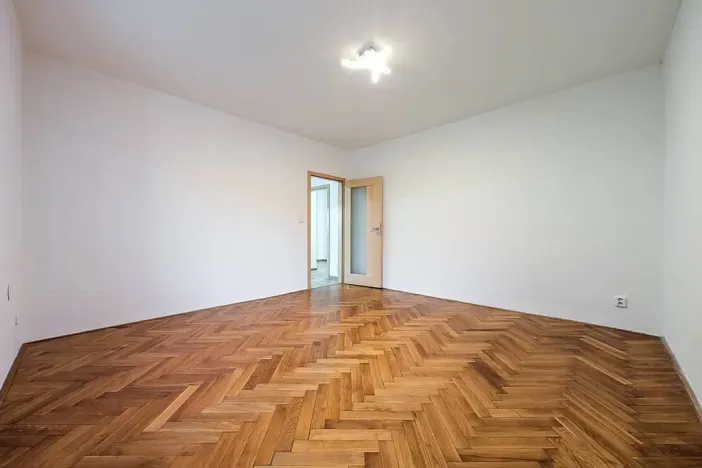 Pronájem bytu 2+1, Brno, Merhautova, 61 m2