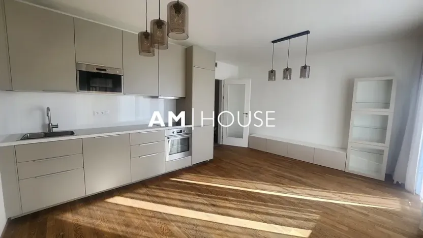 Pronájem bytu 2+kk, Praha - Vysočany, Smržových, 52 m2