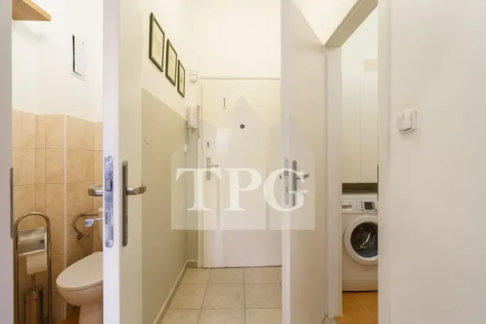 Pronájem bytu 2+1, Praha - Smíchov, Stroupežnického, 48 m2