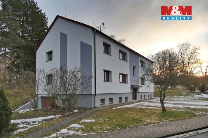 Pronájem bytu 3+kk, Chvaletice, Dukelská, 75 m2