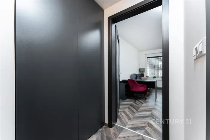 Pronájem bytu 1+kk, Praha, Kolbenova, 30 m2