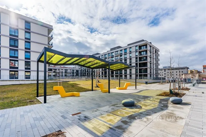 Pronájem bytu 1+kk, Praha, Kolbenova, 30 m2