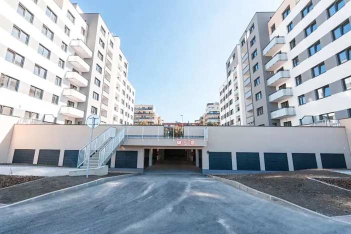 Pronájem bytu 3+kk, Praha - Hlubočepy, Fabiánové, 63 m2