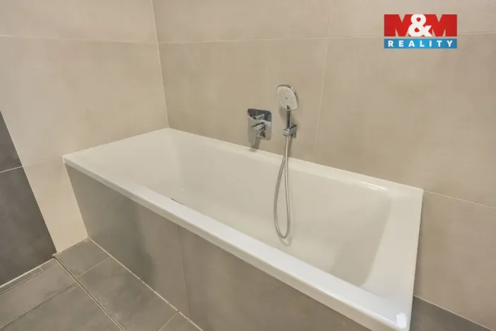 Prodej rodinného domu, Zbuzany, U Menhiru III, 150 m2