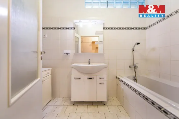 Prodej bytu 3+1, Dlouhá Ves, 74 m2