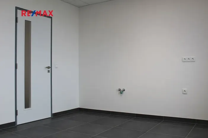 Pronájem kanceláře, Praha - Dolní Měcholupy, Ke Kablu, 23 m2