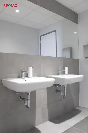 Pronájem kanceláře, Praha - Dolní Měcholupy, Ke Kablu, 39 m2