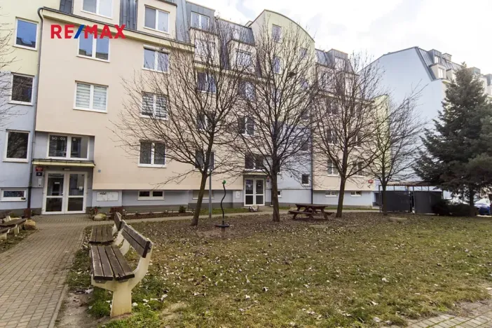 Pronájem bytu 3+kk, Praha - Chodov, Šternovská, 73 m2