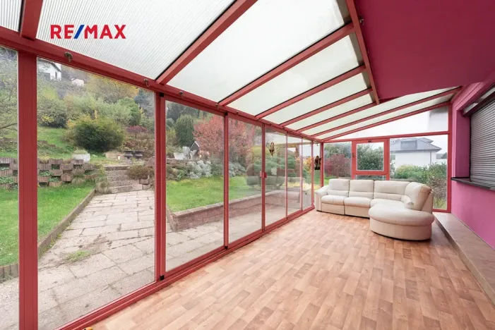 Prodej komerční nemovitosti, Měchenice, Hlavní, 330 m2