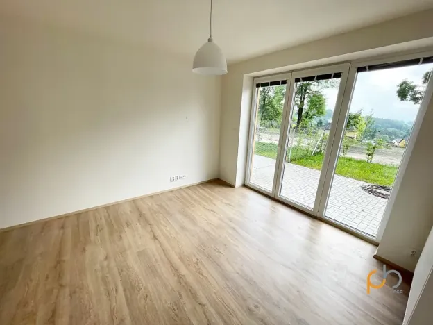 Pronájem bytu 1+kk, Pyšely, Sedlákova, 30 m2