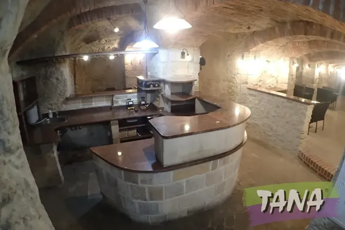 Pronájem restaurace, Mnichovo Hradiště, Masarykovo náměstí, 350 m2