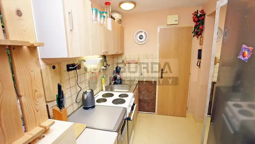 Pronájem bytu 1+1, Neratovice, 28 m2