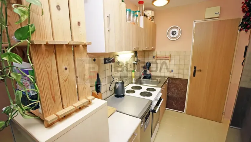 Pronájem bytu 1+1, Neratovice, 28 m2