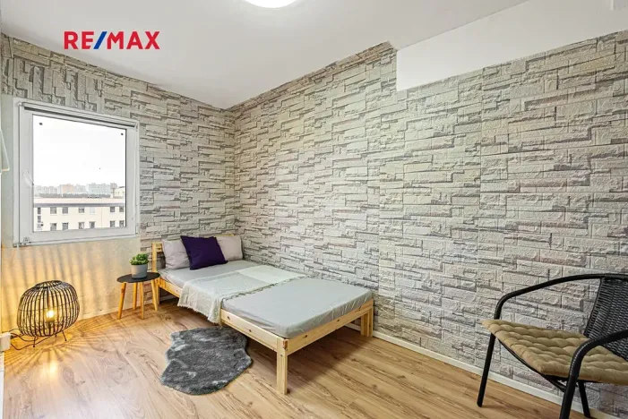 Prodej atypického bytu, Praha - Hostivař, Přeštická, 68 m2