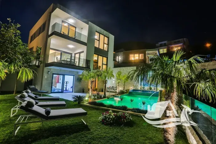 Prodej vily, Split, Chorvatsko, 300 m2