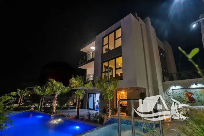 Prodej vily, Split, Chorvatsko, 300 m2