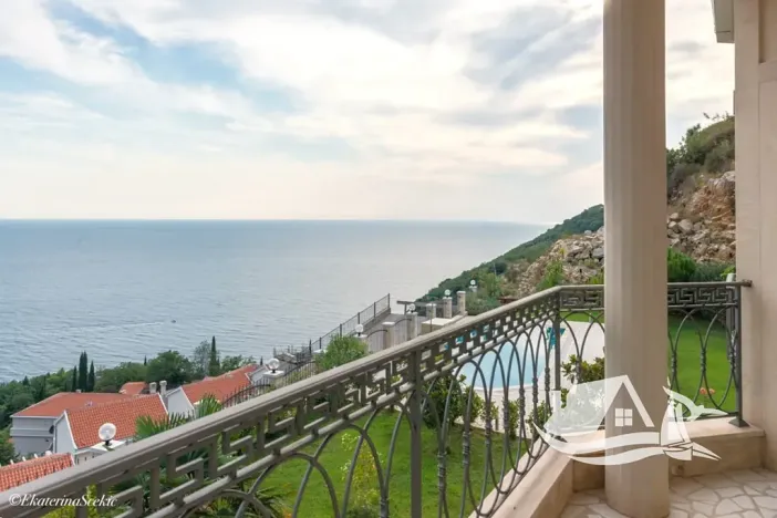 Prodej vily, Perazića Do, Černá Hora, 400 m2