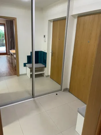 Pronájem bytu 2+kk, Praha - Radlice, Na vysoké I, 56 m2