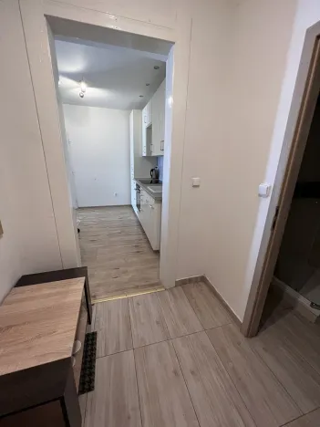 Pronájem bytu 2+1, Praha - Libeň, Novákových, 45 m2