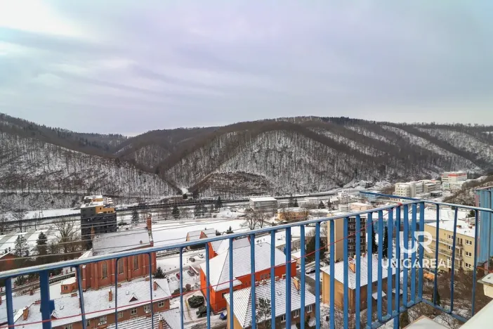 Prodej bytu 3+1, Adamov, Komenského, 60 m2