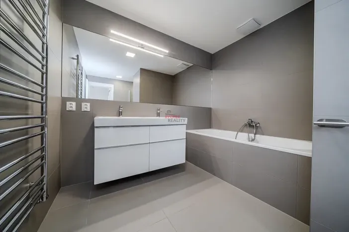 Pronájem bytu 3+kk, Ostrava, náměstí Biskupa Bruna, 163 m2