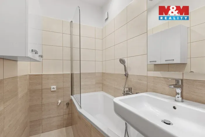 Prodej bytu 2+kk, Praha - Modřany, Urbánkova, 44 m2