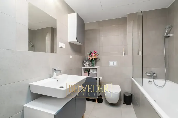 Prodej bytu 2+kk, Praha - Hodkovičky, Šenácká, 53 m2