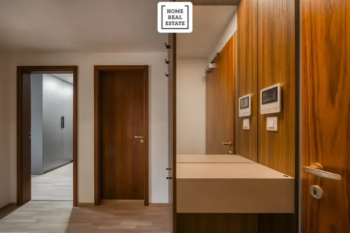 Pronájem bytu 2+kk, Praha - Smíchov, Vackové, 79 m2