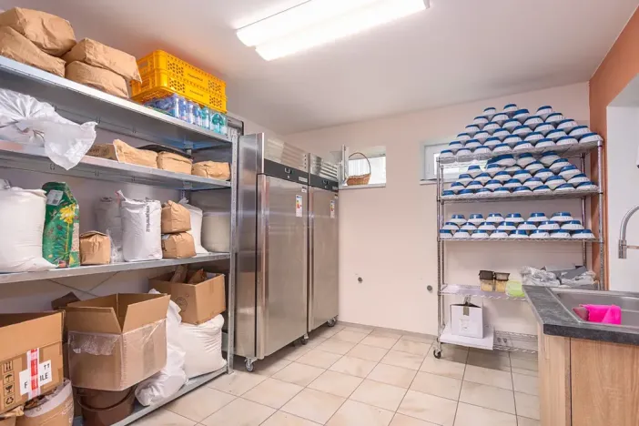 Prodej obchodního prostoru, Praha - Vršovice, Petrohradská, 68 m2